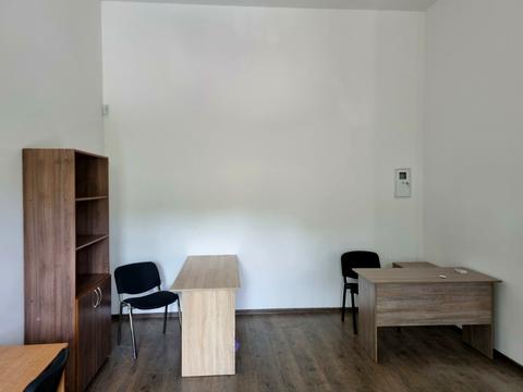 комерційна за адресою Херсонська вул., 5
