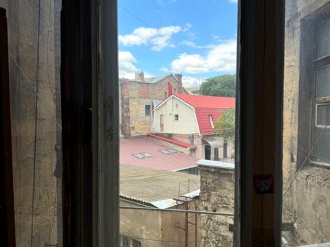 комната по адресу Спиридоновская ул., 8