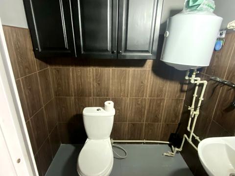 комерційна за адресою Свободи, 72А