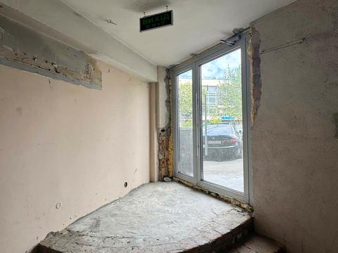 коммерческая по адресу Львовская пл., 1