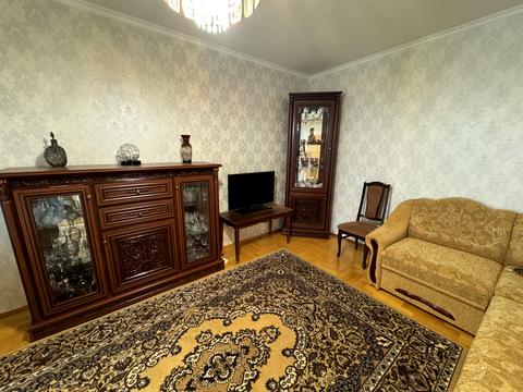 квартира за адресою Анни Ахматової вул., 6