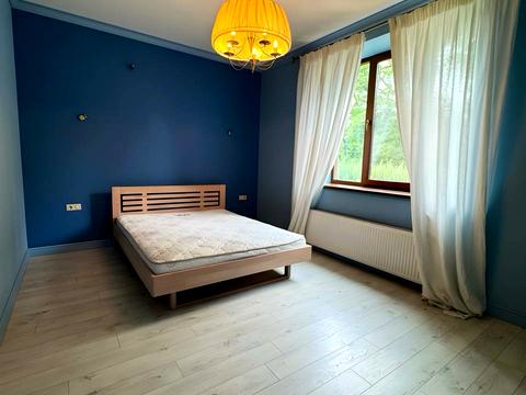 будинок за адресою Дніпрова, 31Б