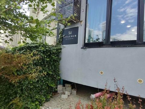 комерційна за адресою Люстдорфська дорога вул., 55л