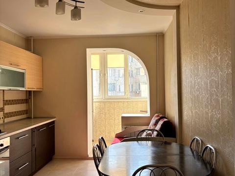 квартира за адресою Євгена Чикаленка вул., 59и