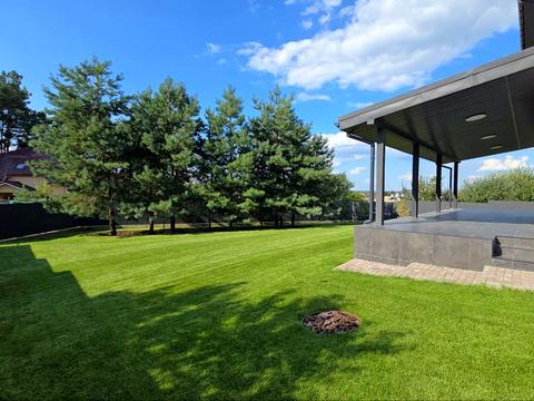 будинок за адресою Квітнева вул.