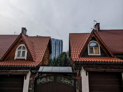 комерційна за адресою Павла Загребельного вул. (Миколи Раєвського), 8