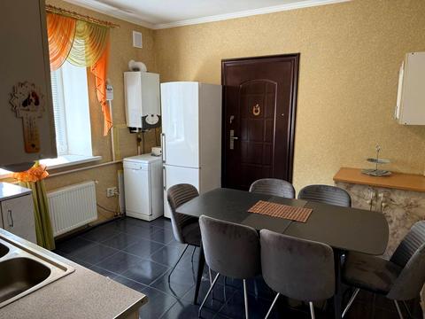 дом по адресу Лесі Українки