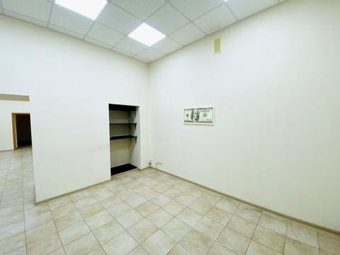 комерційна за адресою Круглоуніверситетська вул., 14