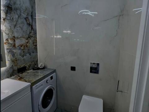 квартира за адресою Чорновола вул., 1