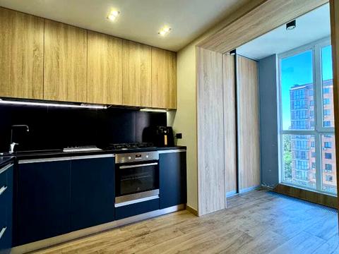 квартира за адресою Високовольтна вул., 14