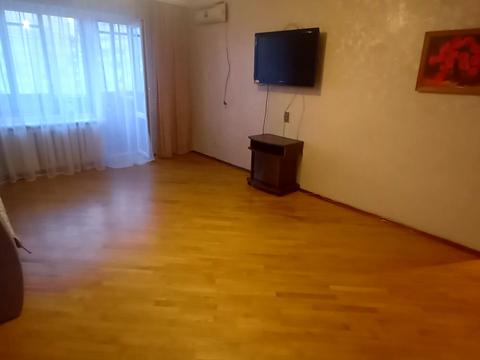 квартира по адресу Менахем-Мендл Шнеерсона ул. (Мініна), 11