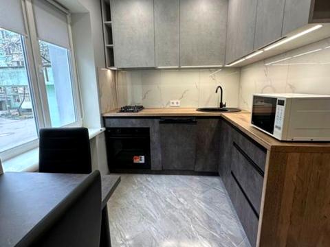 квартира за адресою Менахем-Мендл Шнеєрсона вул. (Мініна), 5