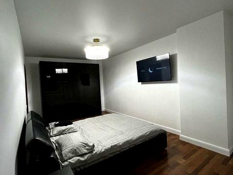 квартира за адресою Панча П., 18в