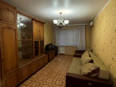 квартира за адресою Зодчих вул., 44