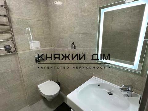 квартира за адресою Героїв Крут вул., 16