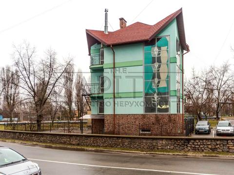 коммерческая по адресу Дніпровський просп., 25