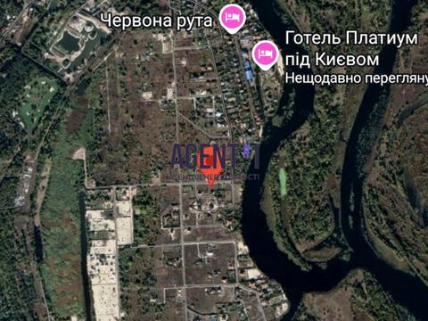 участок по адресу Анатолия Соловьяненко ул.