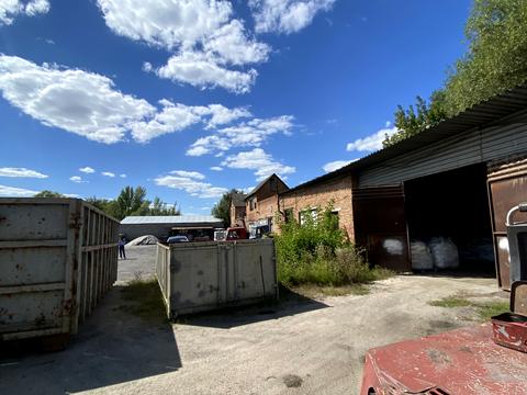 комерційна за адресою Айвазовського вул., 1