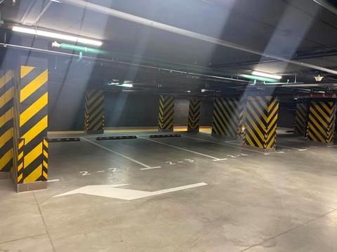 паркомісце за адресою Василя Тютюнника вул. (Анрі Барбюса), 39