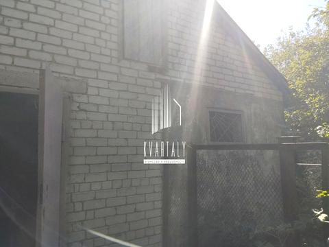 будинок за адресою діброва, 104