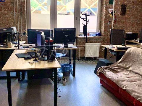 комерційна за адресою Протасів Яр вул., 8