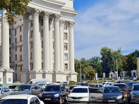 коммерческая по адресу Десятинная ул., 1/3