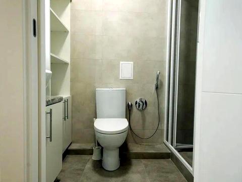 квартира за адресою Салютна вул., 2