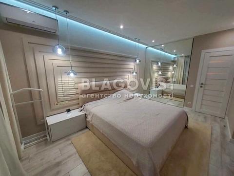 квартира по адресу Михаила Максимовича ул. (Трутенко Онуфрия), 3-Г