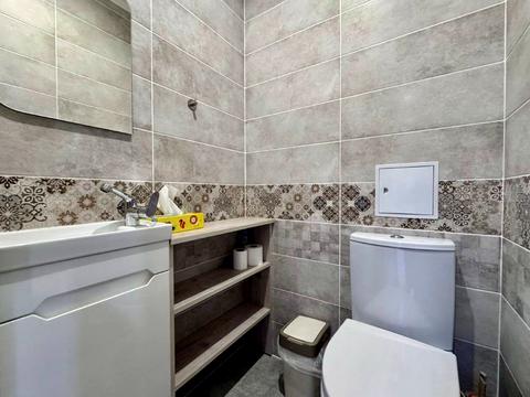 квартира за адресою Андрія Мельника вул., 10