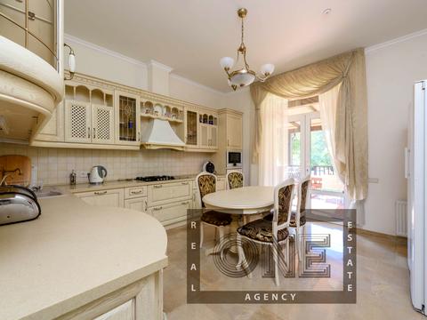 будинок за адресою с. Романків, вишневая