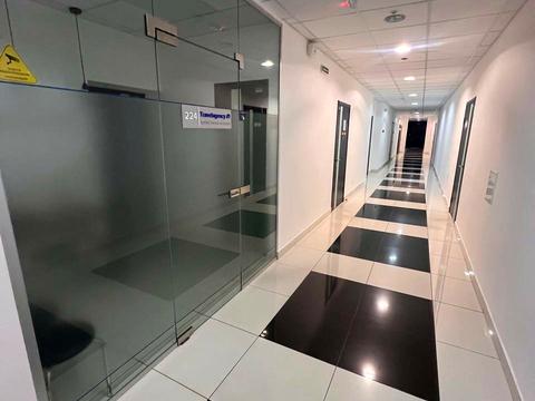 комерційна за адресою Крутогірний узвіз (Рогальова), 28