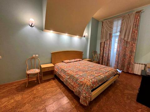 квартира за адресою Шота Руставелі вул., 27