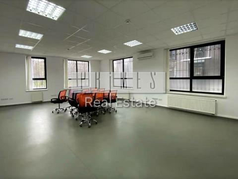 комерційна за адресою Красилівська вул., 5