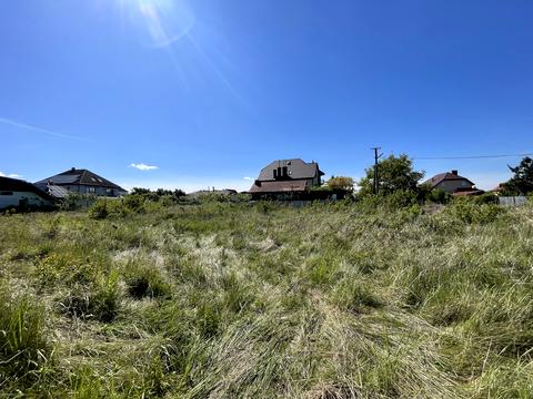 участок по адресу Провулок Середній