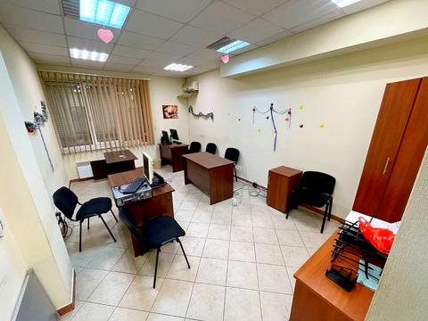 комерційна за адресою Василя Стуса просп., 15б