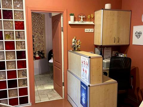 комерційна за адресою В'ячеслава Чорновола вул., 2