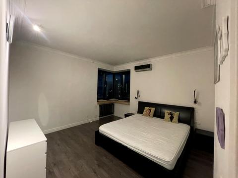 квартира за адресою Анни Ахматової вул., 45