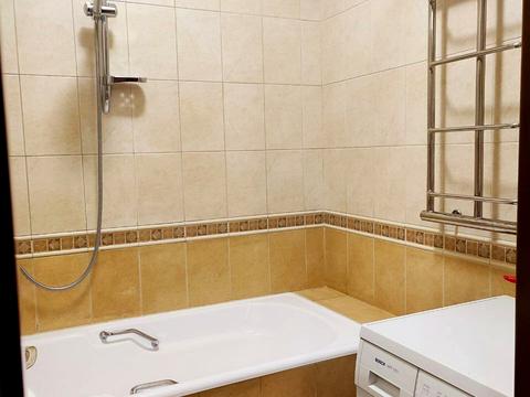 квартира за адресою майдан Іподрому пл., 1