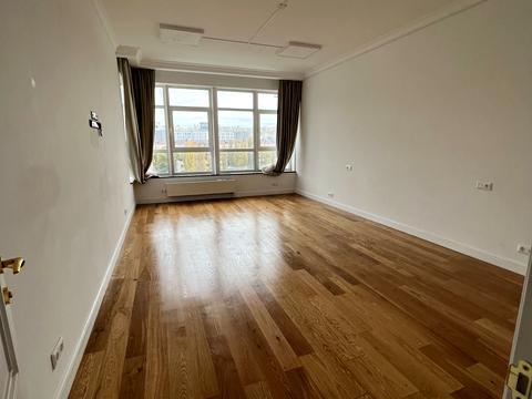 комерційна за адресою Кловський узвіз, 7