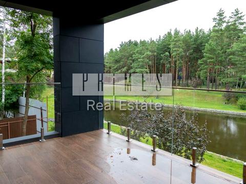 будинок за адресою Набережна вул.