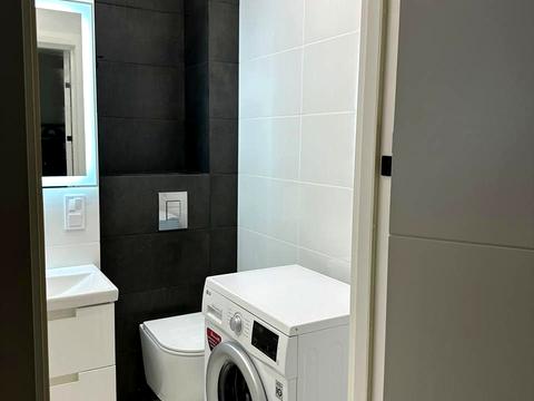 квартира за адресою Машинобудівників вул., 27