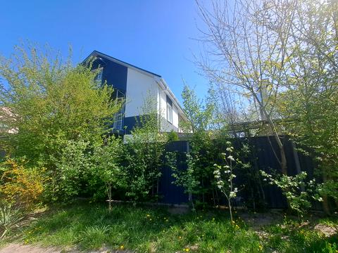 будинок за адресою Озерна вул.