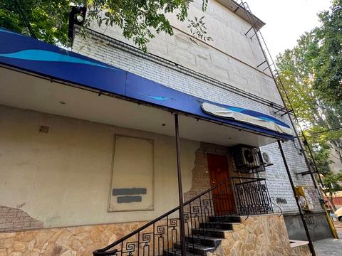 комерційна за адресою Семінарська вул., 15а