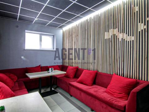 комерційна за адресою вул. Волошкова, 2