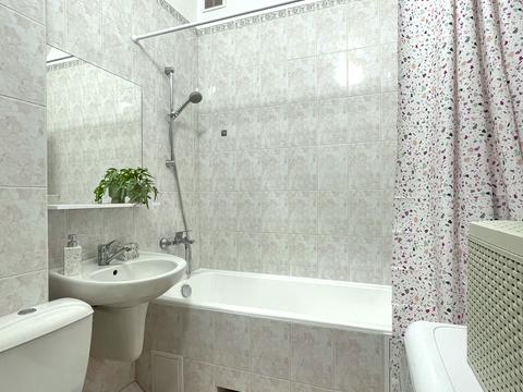 квартира по адресу Ревуцкого ул., 5