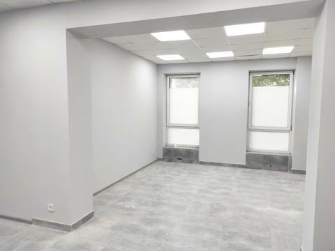 комерційна за адресою Прохоровська вул., 53