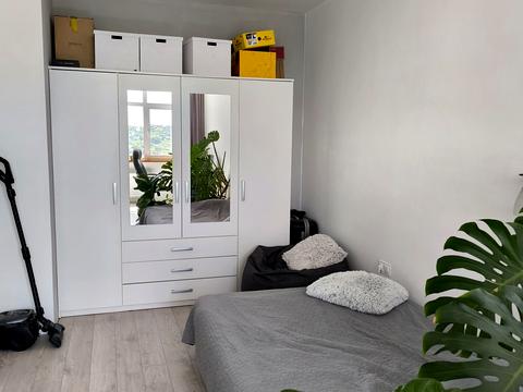 квартира за адресою Рея Бредбері вул., 2