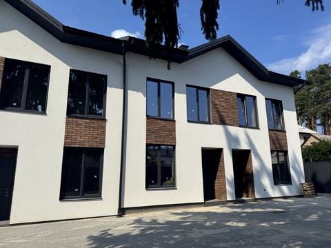 дом по адресу Сімʼї Шкарівських ул., 9