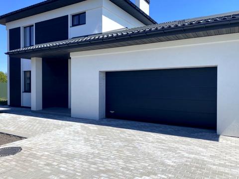 будинок за адресою Приозерна вул.