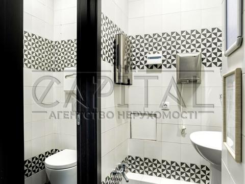 комерційна за адресою Князів Острозьких вул. (Московська), 32